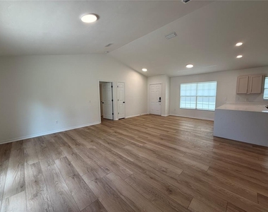 11348 Nw 31st Lane - Photo Thumbnail 9