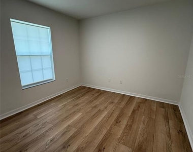 11348 Nw 31st Lane - Photo Thumbnail 23