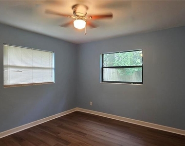 17451 Southside Court - Photo Thumbnail 10