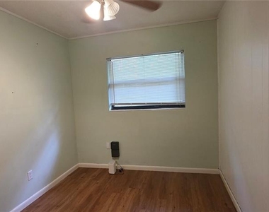 17451 Southside Court - Photo Thumbnail 11