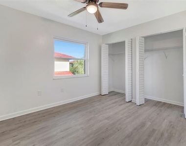 501 Hunter Circle - Photo Thumbnail 24
