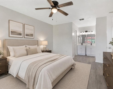 501 Hunter Circle - Photo Thumbnail 20