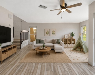 501 Hunter Circle - Photo Thumbnail 9