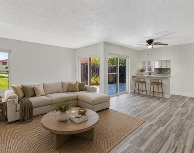 501 Hunter Circle - Photo Thumbnail 11