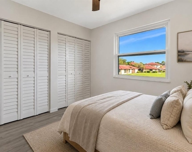 501 Hunter Circle - Photo Thumbnail 28