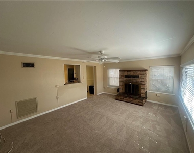 5520 Ohio Avenue - Photo Thumbnail 7