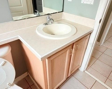 12 Fallen Oak Lane - Photo Thumbnail 33