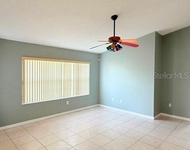 12 Fallen Oak Lane - Photo Thumbnail 26