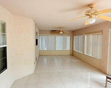 12 Fallen Oak Lane - Photo Thumbnail 38