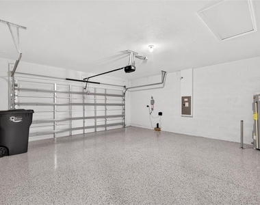 10924 Rabbit Grove Trail - Photo Thumbnail 36
