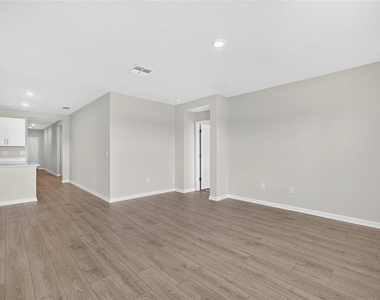 10924 Rabbit Grove Trail - Photo Thumbnail 15