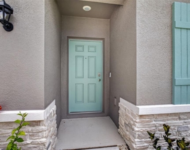 10924 Rabbit Grove Trail - Photo Thumbnail 3
