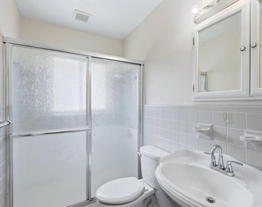 2151 Euclid Terrace - Photo Thumbnail 23