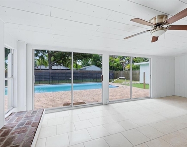 2151 Euclid Terrace - Photo Thumbnail 25