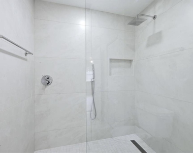 2151 Euclid Terrace - Photo Thumbnail 21