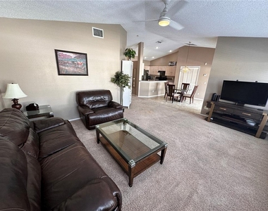 5010 44th Street W - Photo Thumbnail 6