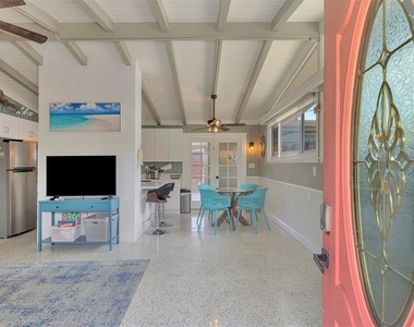 4626 Gleason Avenue - Photo Thumbnail 6