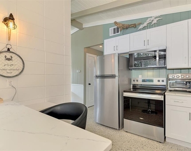 4626 Gleason Avenue - Photo Thumbnail 17