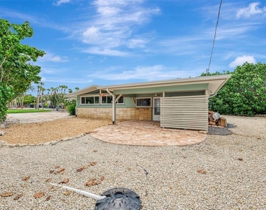 4626 Gleason Avenue - Photo Thumbnail 33