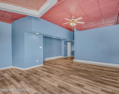 1200 Main Street - Photo Thumbnail 9