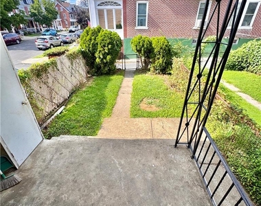 1049 W Tilghman Street - Photo Thumbnail 10