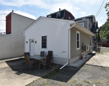 435 Ferry Street - Photo Thumbnail 1