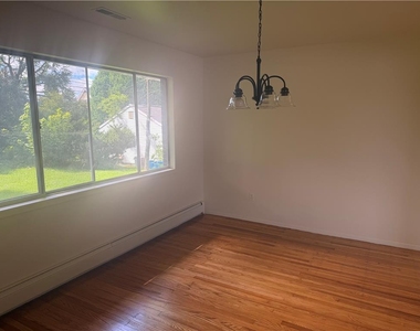 3410 Lehigh Street - Photo Thumbnail 4
