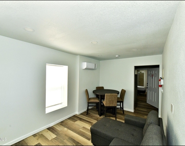 6806 Alameda Avenue - Photo Thumbnail 6