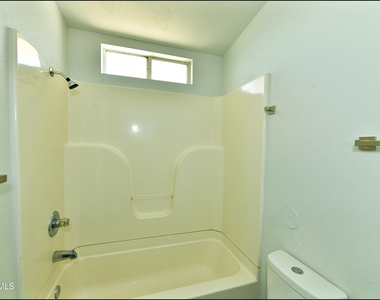 6806 Alameda Avenue - Photo Thumbnail 17