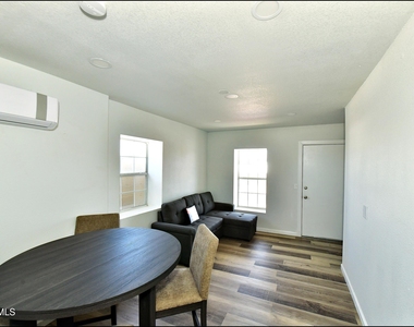 6806 Alameda Avenue - Photo Thumbnail 3