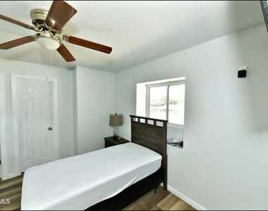 6806 Alameda Avenue - Photo Thumbnail 14