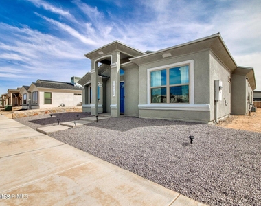 14724 Charles Foster Avenue - Photo Thumbnail 19