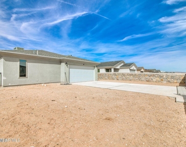 14724 Charles Foster Avenue - Photo Thumbnail 17