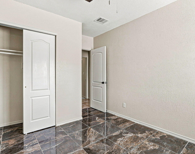 11859 Urbici Soler Drive - Photo Thumbnail 15
