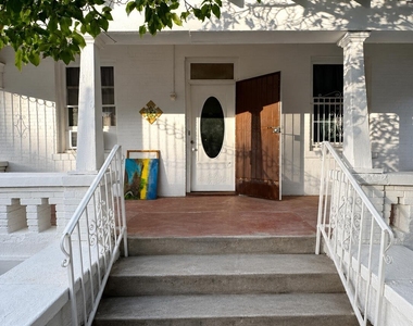 1516 N Campbell Street - Photo Thumbnail 1