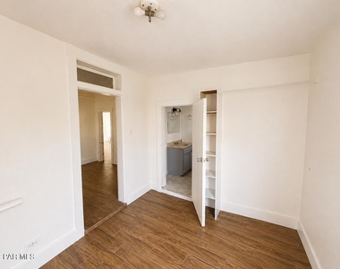 1516 N Campbell Street - Photo Thumbnail 9