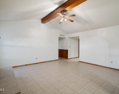 11625 Cedar Crest Drive - Photo Thumbnail 4