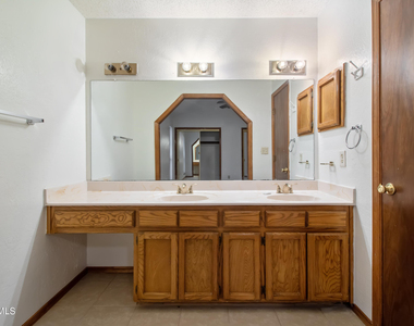 11625 Cedar Crest Drive - Photo Thumbnail 11