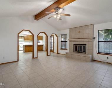 11625 Cedar Crest Drive - Photo Thumbnail 5