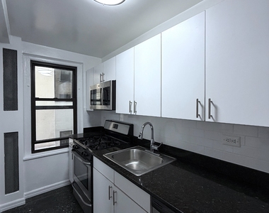 East 38th Street - Photo Thumbnail 1