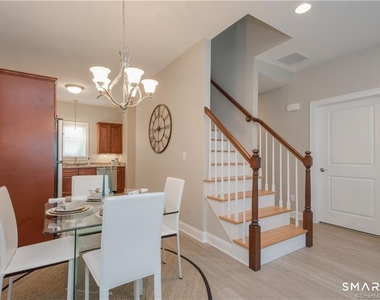24 Mill Pond Drive - Photo Thumbnail 10