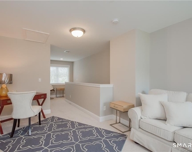 24 Mill Pond Drive - Photo Thumbnail 18