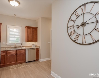 24 Mill Pond Drive - Photo Thumbnail 7