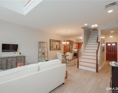 24 Mill Pond Drive - Photo Thumbnail 14