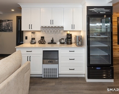 48 Swan Avenue - Photo Thumbnail 12