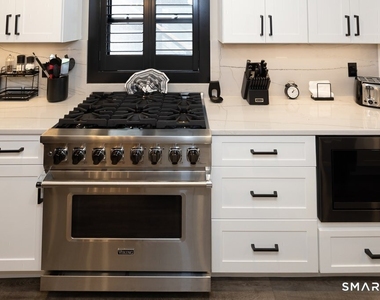 48 Swan Avenue - Photo Thumbnail 21