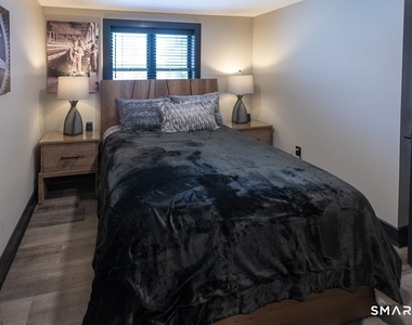 48 Swan Avenue - Photo Thumbnail 22
