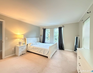 633 Danbury Road - Photo Thumbnail 12
