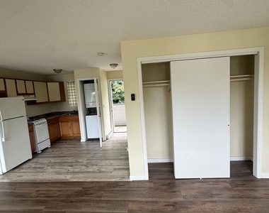 4 Warwick Street - Photo Thumbnail 1