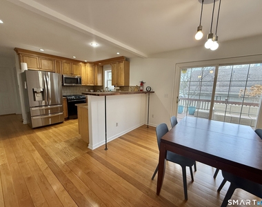 70 Renwick Place - Photo Thumbnail 7